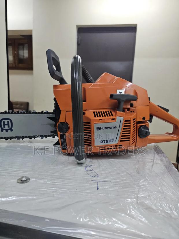 Husqvarna 272xp Power Saw - thumbnail 3