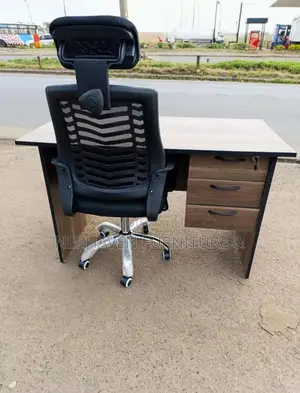Modern Office Writing Desk – For Study or Laptop Use