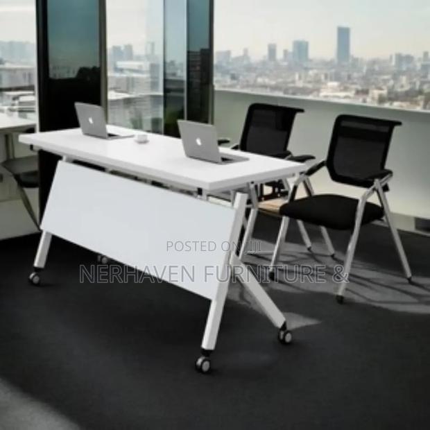 Foldable Computer Table – Convenient Modern Design - main view