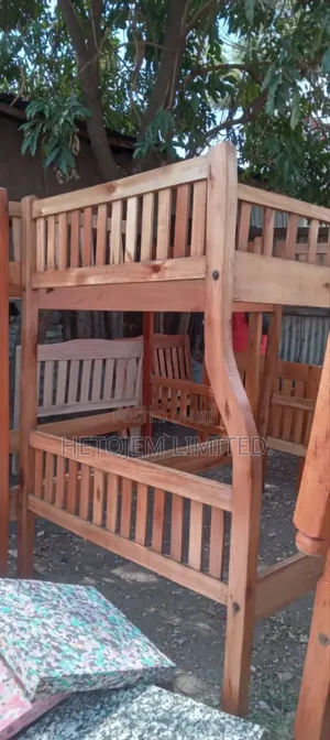 Bunkie Ya Mbao 4×6 — Iko Smart Na Hard
