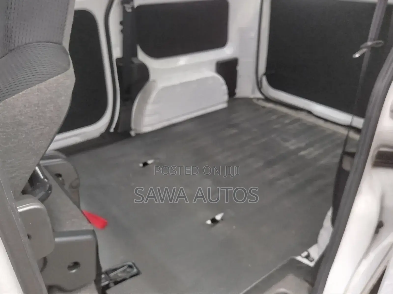 Nissan NV200 2019 White