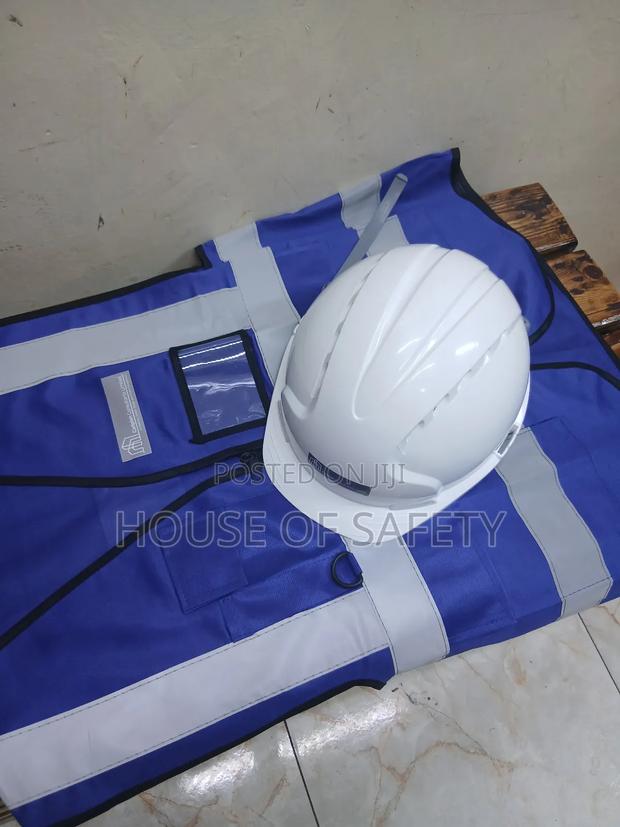 Breathable Helmet And Reflectors - thumbnail 2