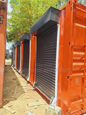 Cutely Put Together Container Stalls- Available In Multiple Colors.