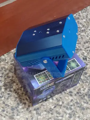 Mini Laser Light With Bright Lighting Effect