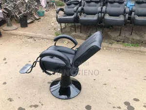 Black/ Adjusted Styling Seats