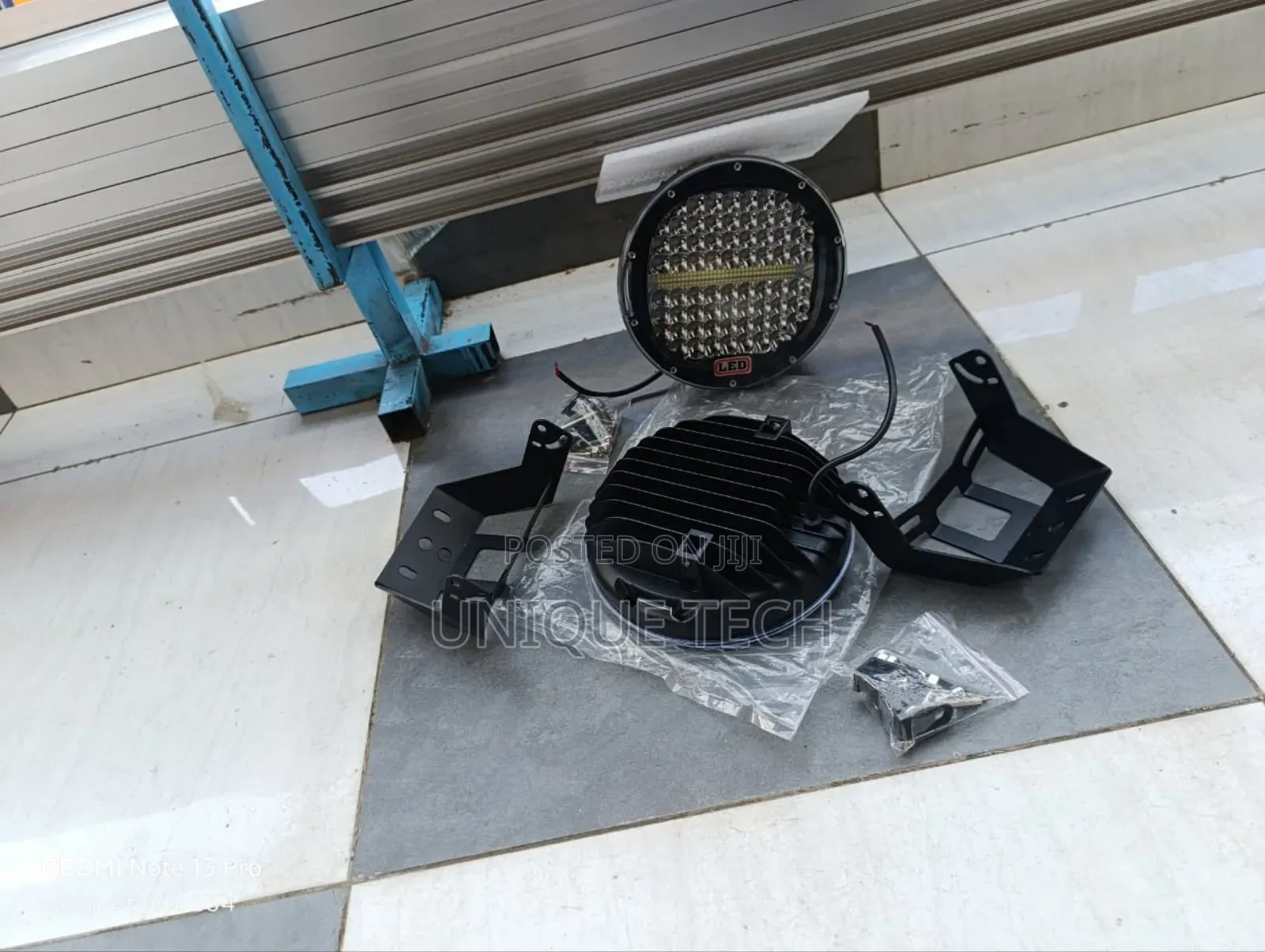 9 Inch Led Spotlight for Cars and Trucks