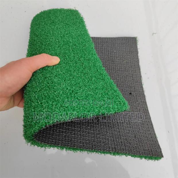 Soft Green Artificial Grass Carpet for Kids’ Play Area