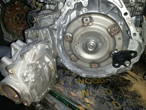 Toyota (Voxy, Noah, Harrier, Esquire) New Shape -3zr (4 Wheel) Gearbox