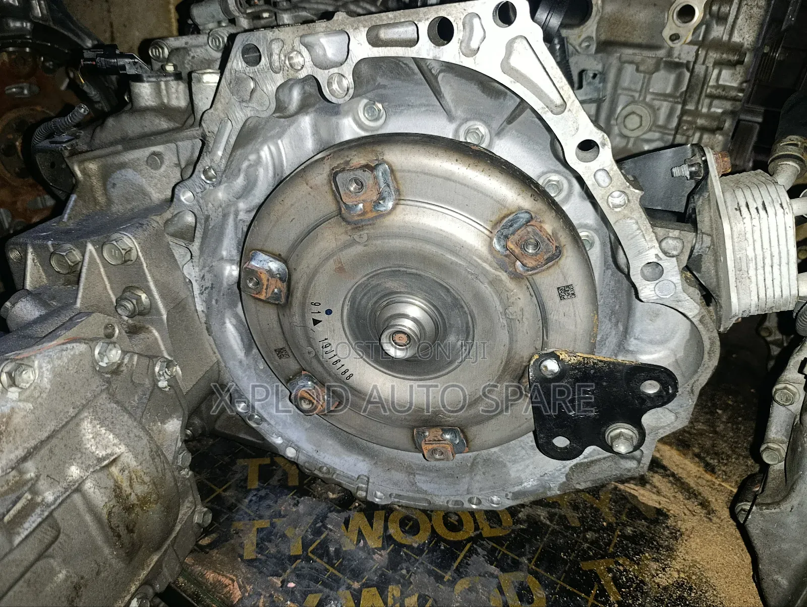 Toyota (Voxy, Noah, Harrier, Esquire) New Shape -3zr (4 Wheel) Gearbox