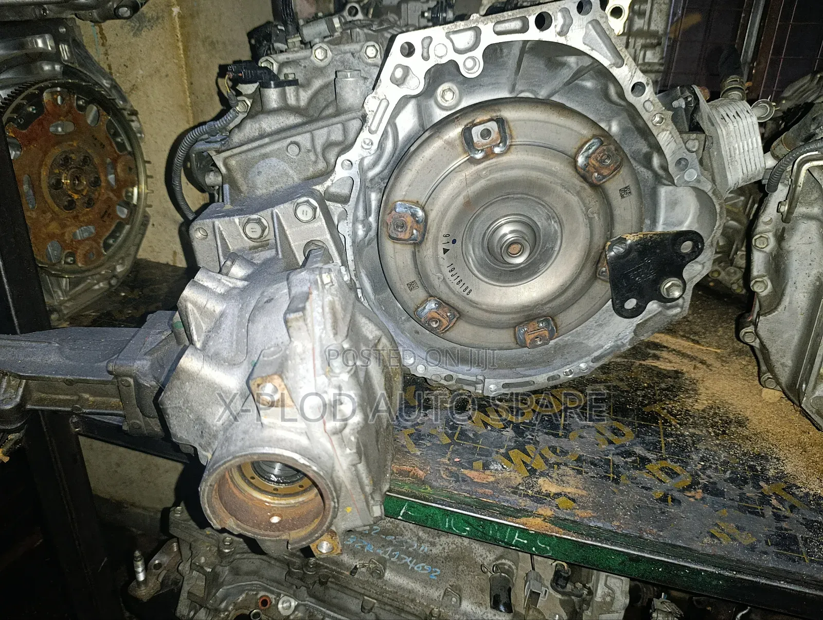 Toyota (Voxy, Noah, Harrier, Esquire) New Shape -3zr (4 Wheel) Gearbox