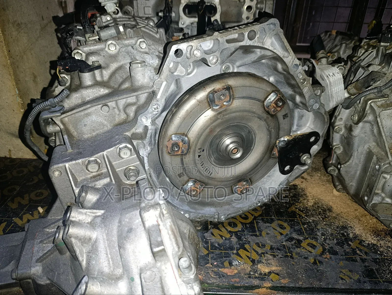 Toyota (Voxy, Noah, Harrier, Esquire) New Shape -3zr (4 Wheel) Gearbox