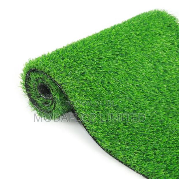 Easy-to-Clean Artificial Grass Carpet - main view