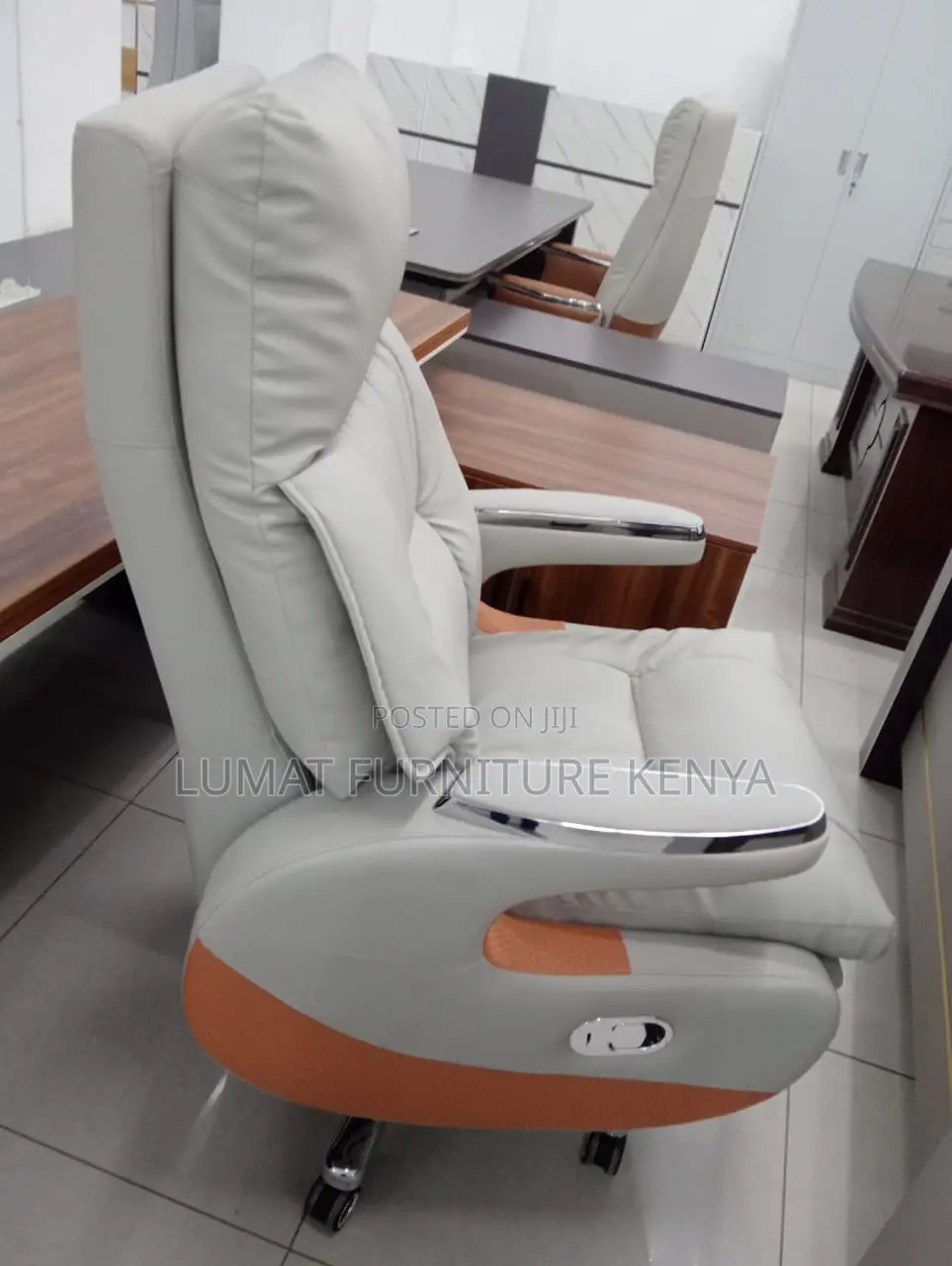 Executive Office Chair With Footrest