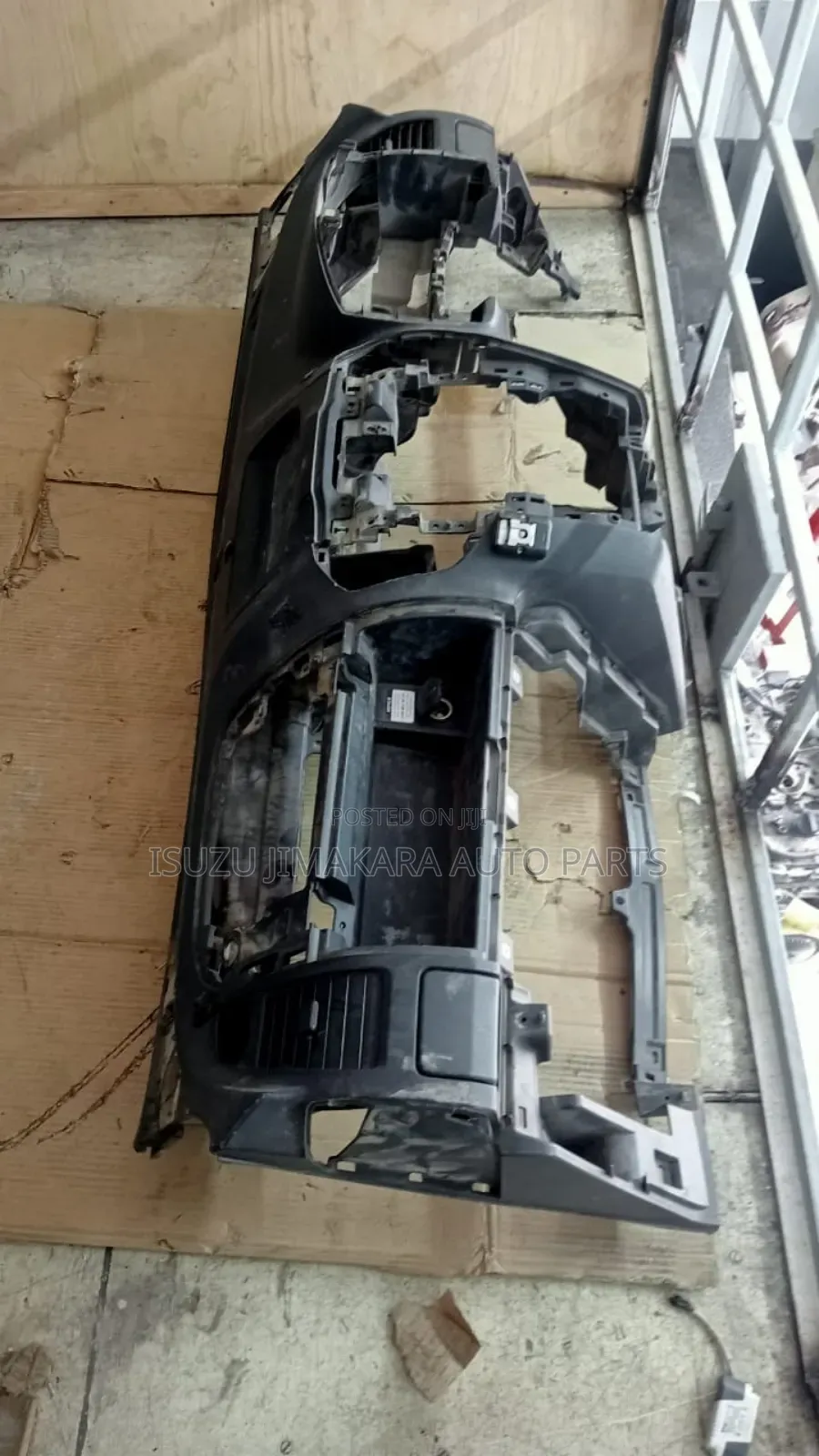 Isuzu Dashboard 2015
