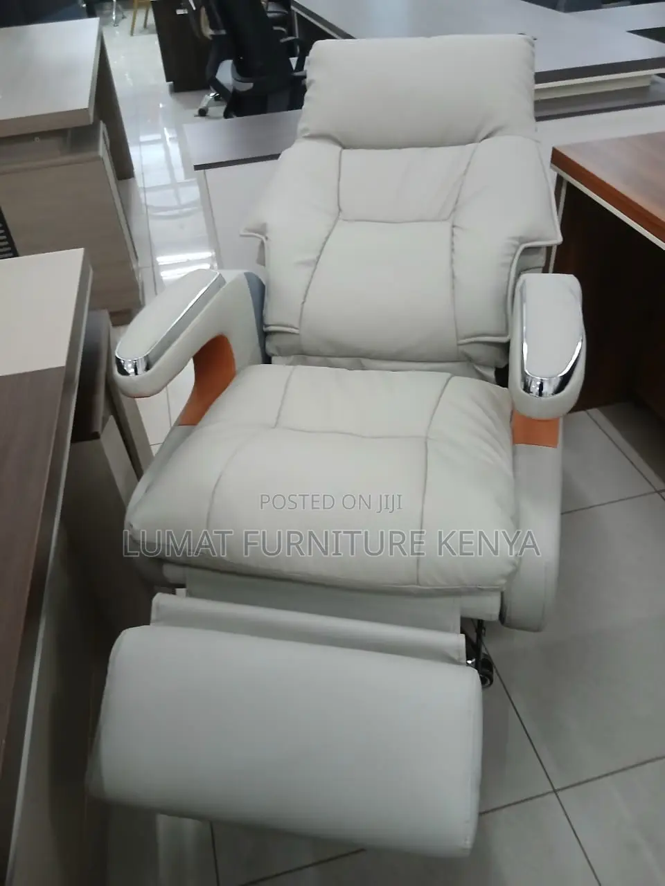 Premium Manager’S Seat