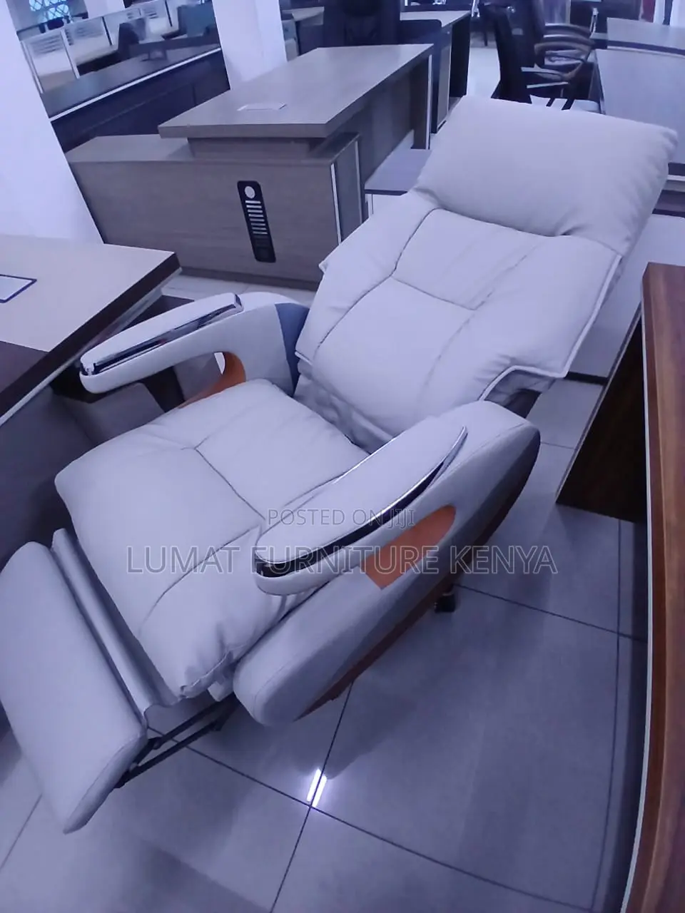 Premium Manager’S Seat