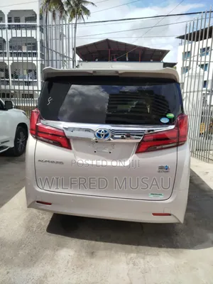 Toyota Alphard 2.5 Hybrid AWD 2019 Silver