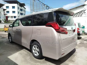 Toyota Alphard 2.5 Hybrid AWD 2019 Silver