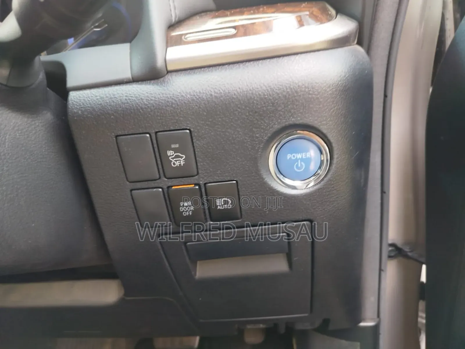Toyota Alphard 2.5 Hybrid AWD 2019 Silver