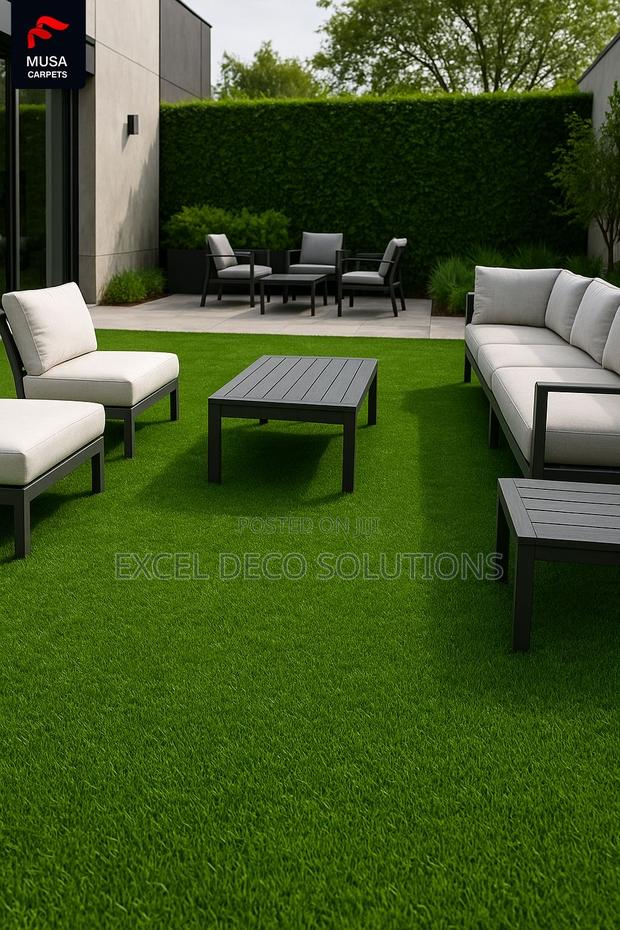 Ideal for Patios Courtyards/Artificial Balcony Grass Carpet - main view