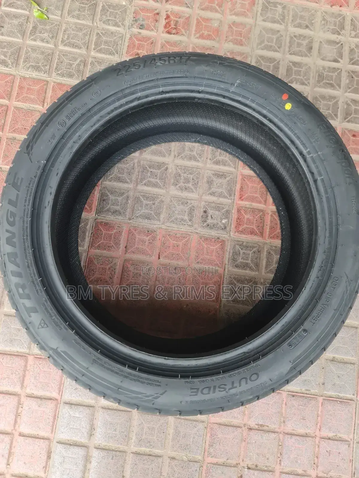 225 /45 R17 Triangle Tyres