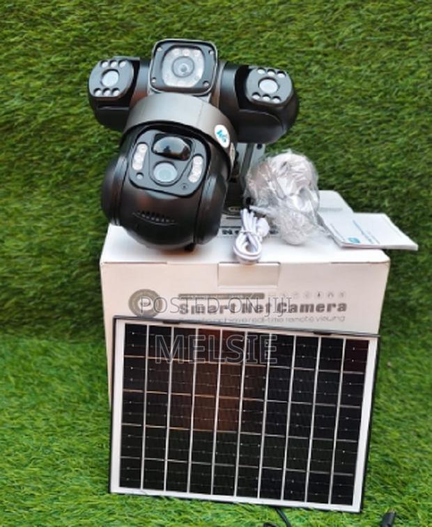 Three Lens Auto Tracking Solar PTZ Security CCTV Camera