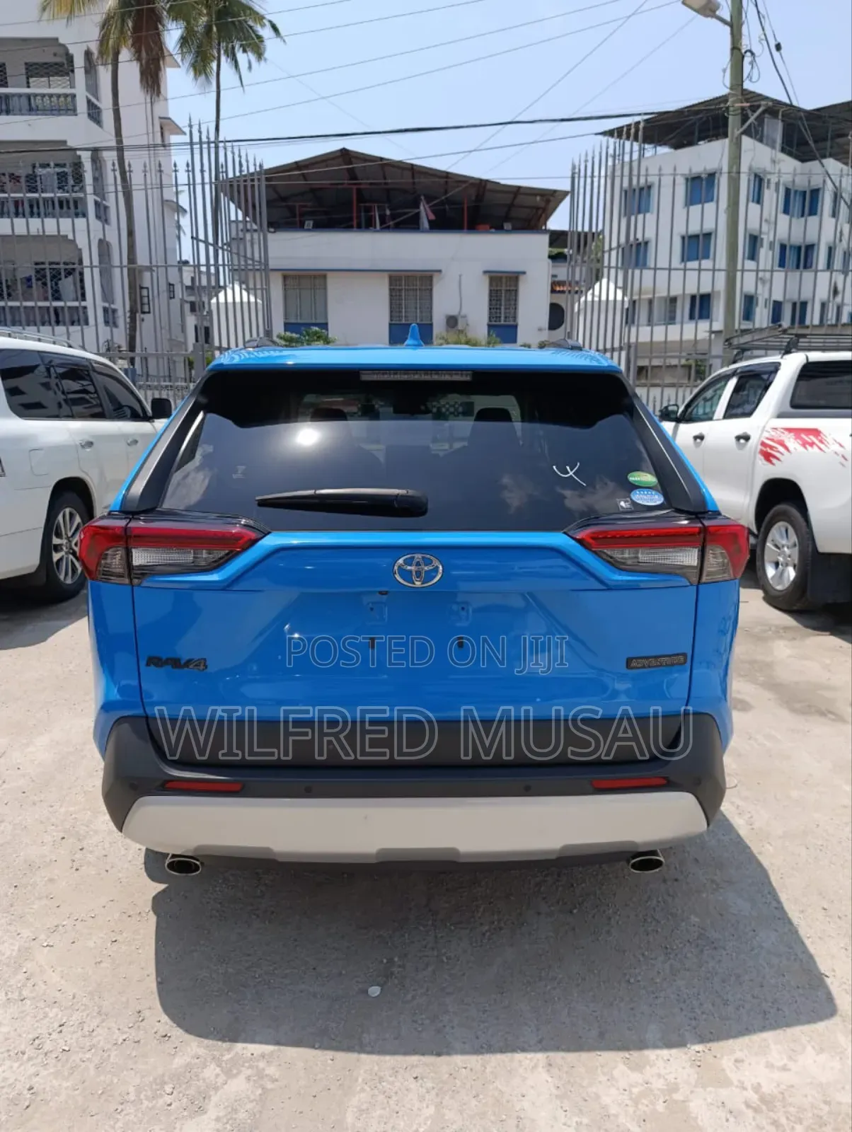 Toyota RAV4 2019 Blue