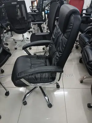 Manager Leather Seat