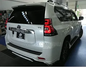 Toyota Land Cruiser Prado 2.8 2018 White