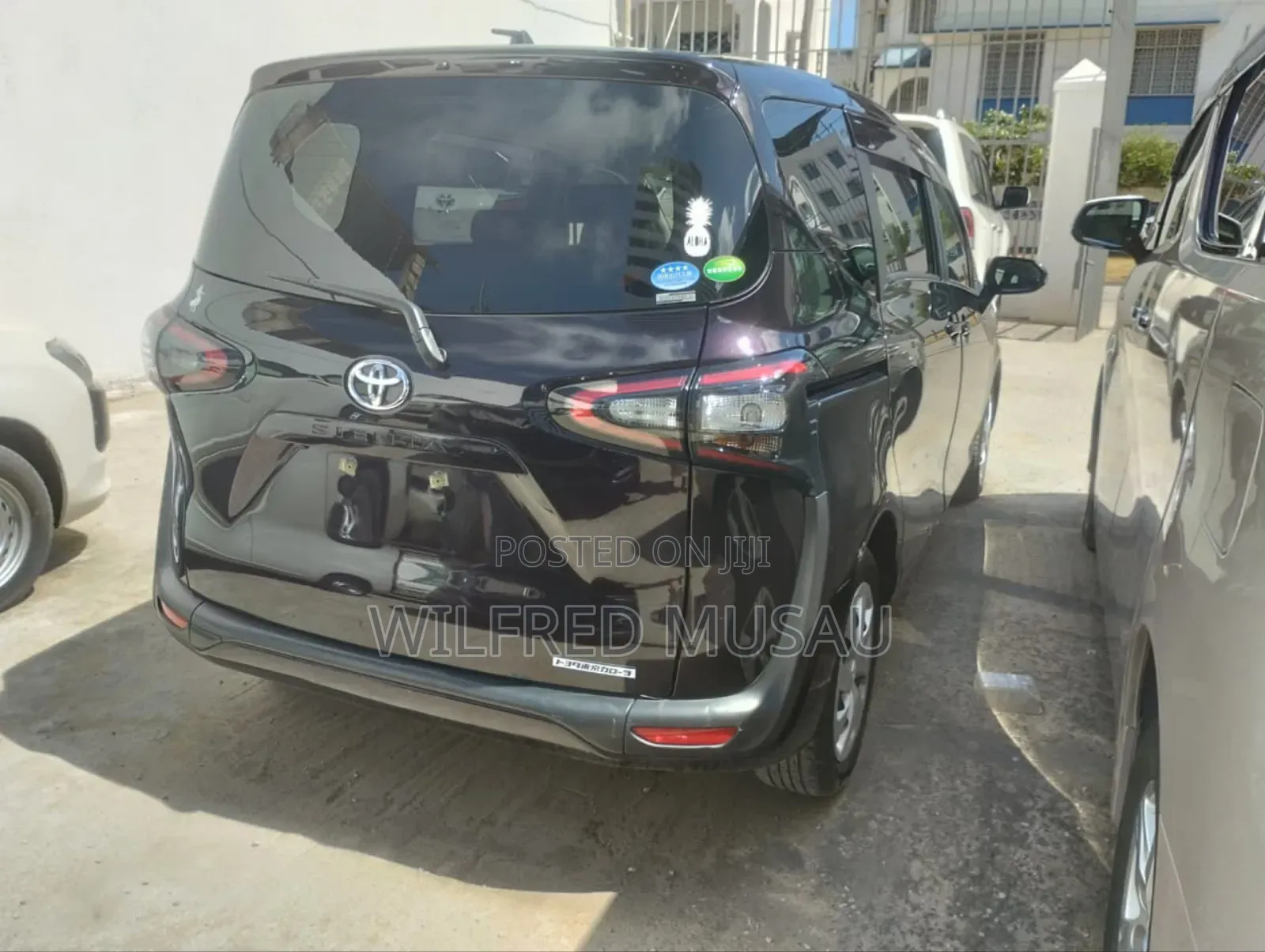 Toyota Sienta 1.5 FWD 2018 Brown