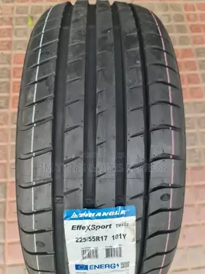 225 /55 R17 Triangle Tyres (Effexsport)
