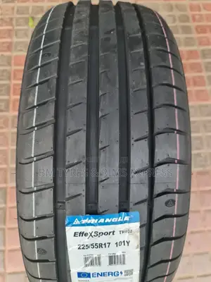 225 /55 R17 Triangle Tyres (Effexsport)