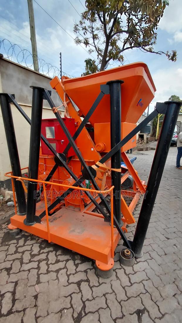 Js500 Kamo Brand Mini Batching Plant On Offer . - thumbnail 2