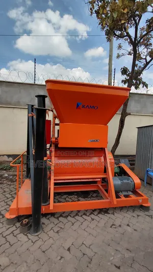 Kamo Brand Heavy Duty Small Batching Plant Machine.