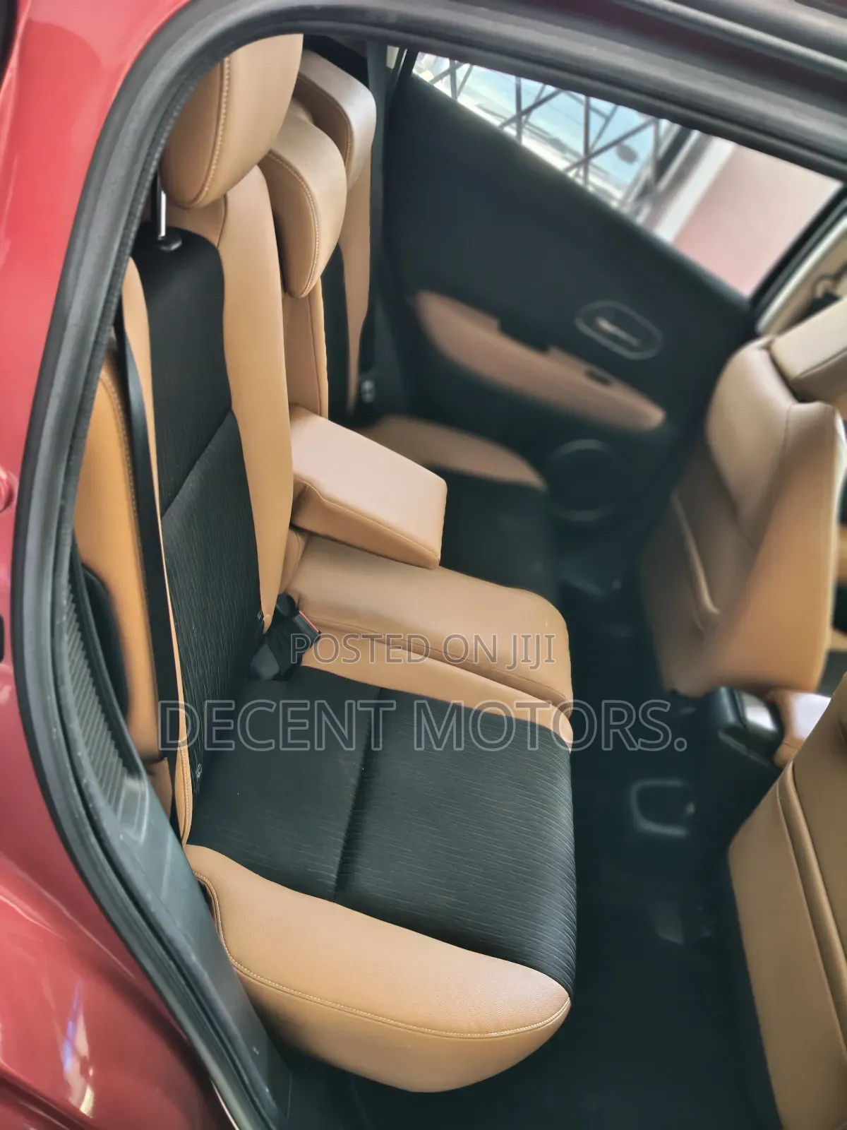 Honda Vezel 1.5 Hybrid 2WD 2019 Red