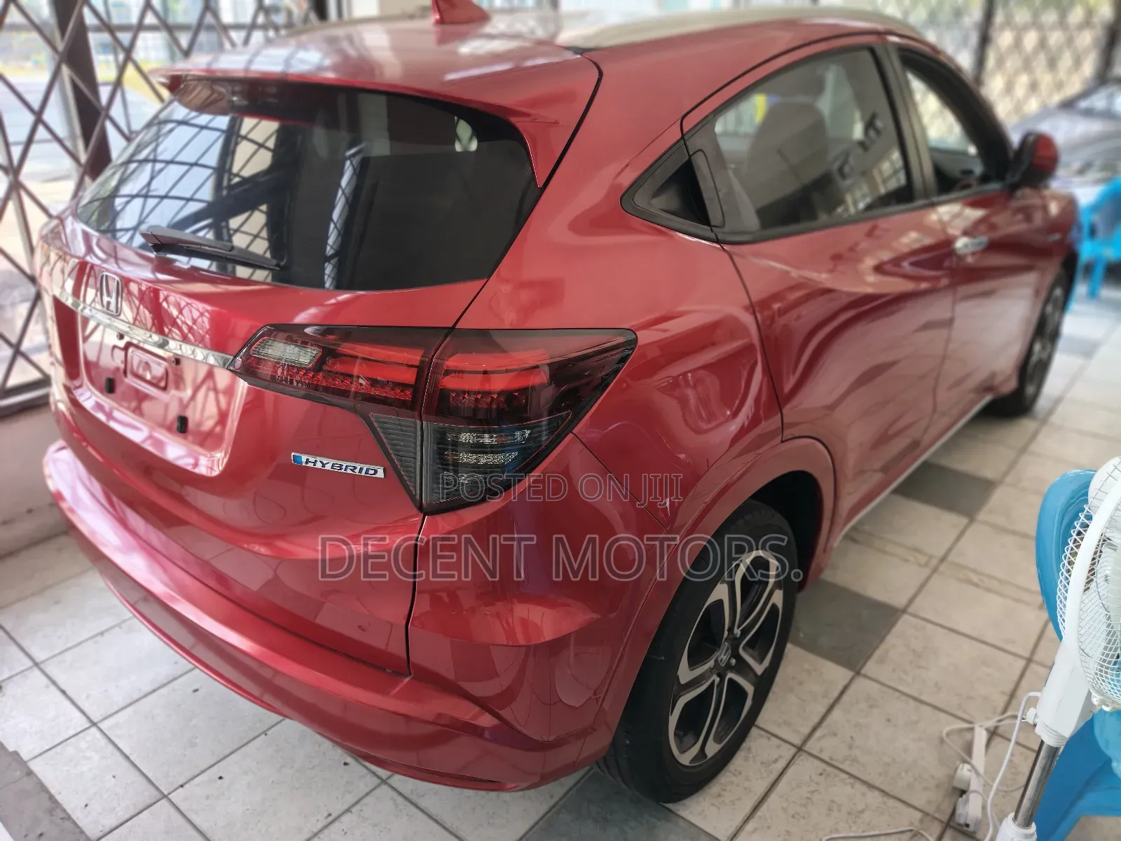 Honda Vezel 1.5 Hybrid 2WD 2019 Red