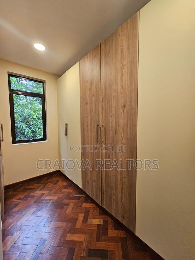 5bdrm Villa in Lavington for sale - thumbnail 8