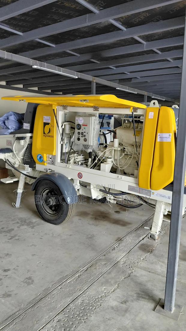 Heavy Commercial Concrete Pump Diesel Powered With 100m Delivery Pipe