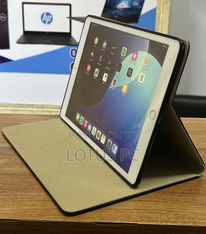 Apple iPad 10.2 (2019) 128 GB Silver - main view