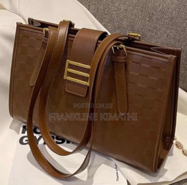 Tote Ladies Bags, Available in 4 Colours. Kes 4100