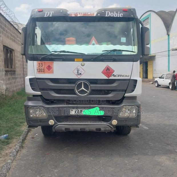 Mercedes Benz Actros 2003 White