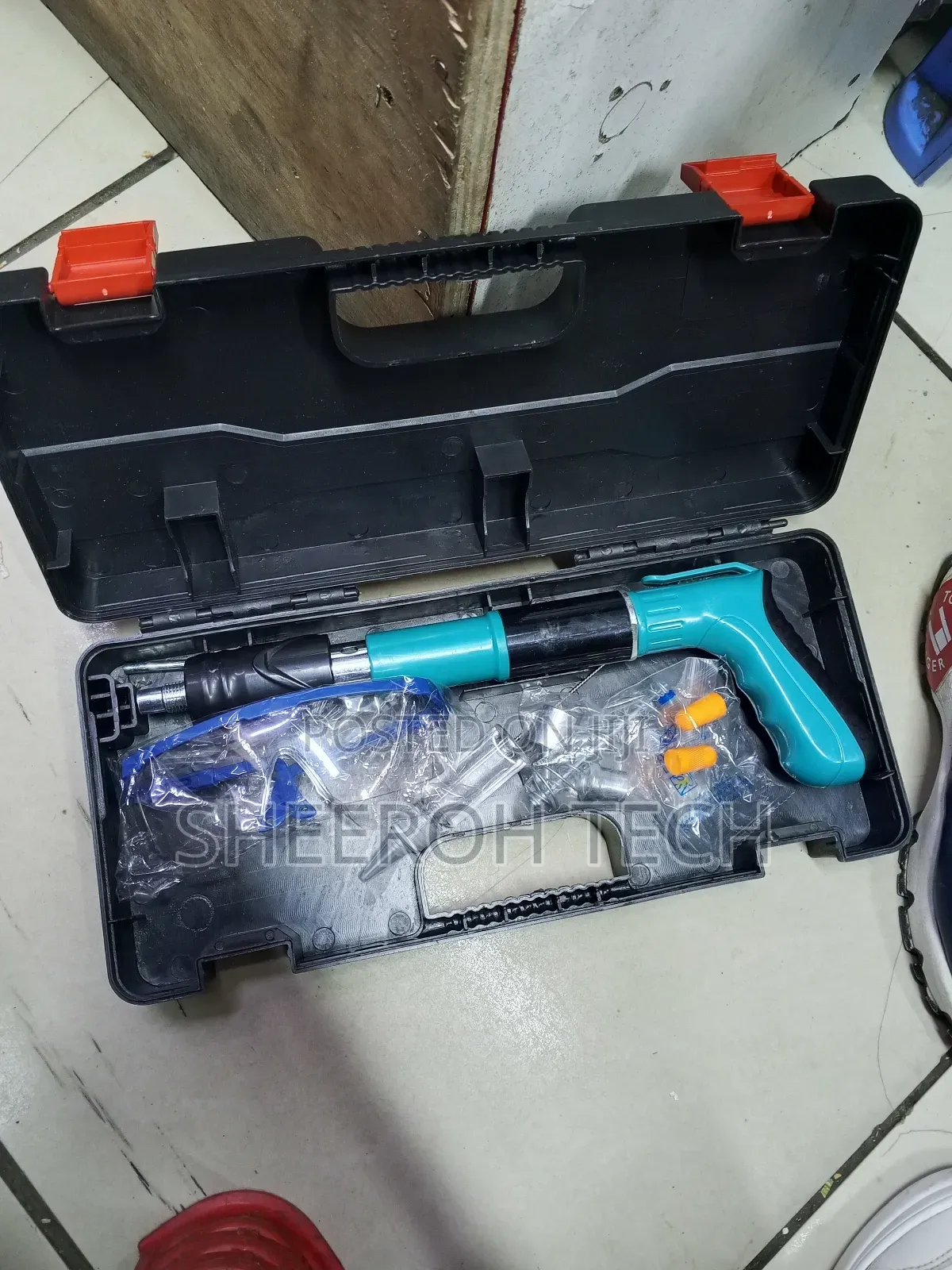 Rivet Gun/Rivet Gun