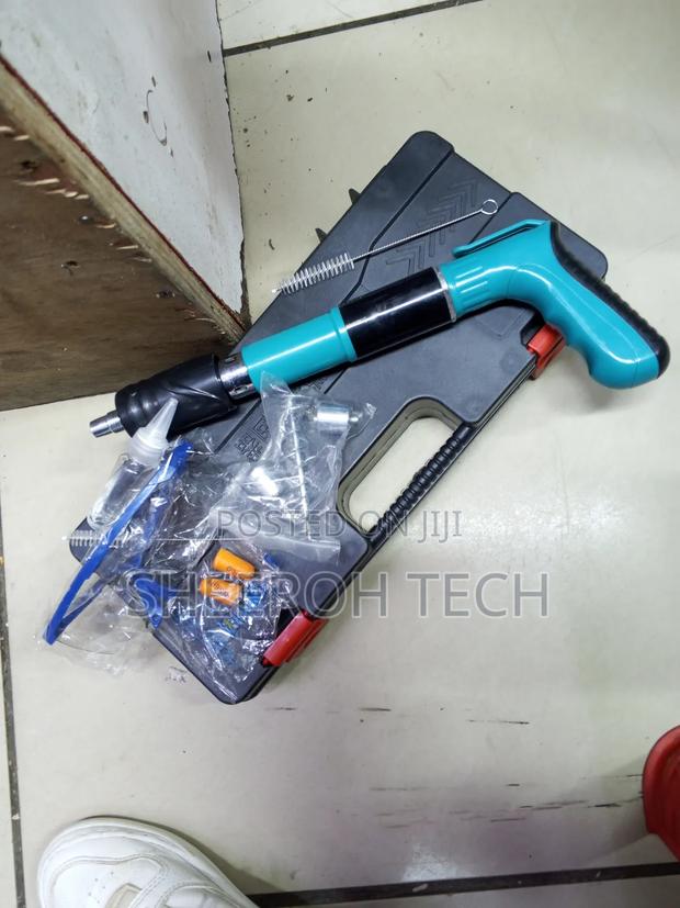 Quality Rivet Gun