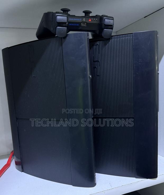Almost New Sony Playstation 3 Superslim