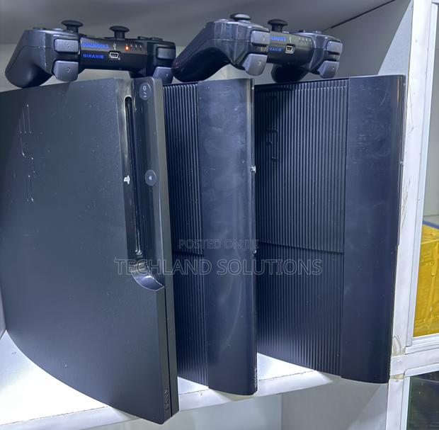 Secondhand Sony Playstation 3 Slim - main view