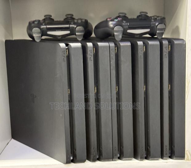 Newish Sony Ps4 Slim 500 Gb - main view