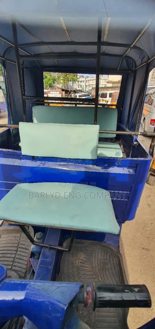 Piaggio 2020 Blue - thumbnail 4