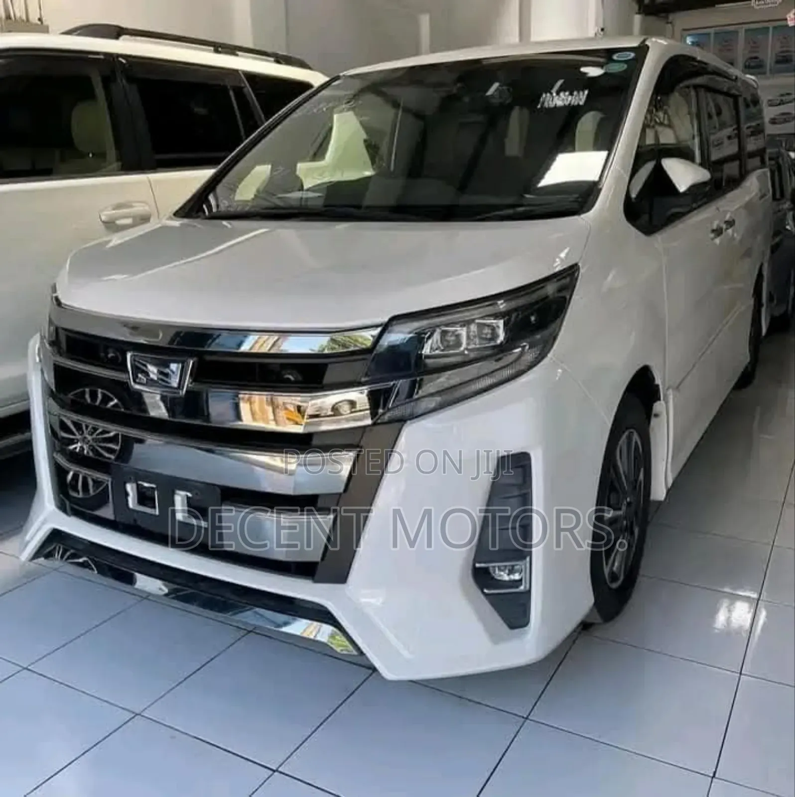 Toyota Noah 2.0 FWD (8 Seater) 2019 White