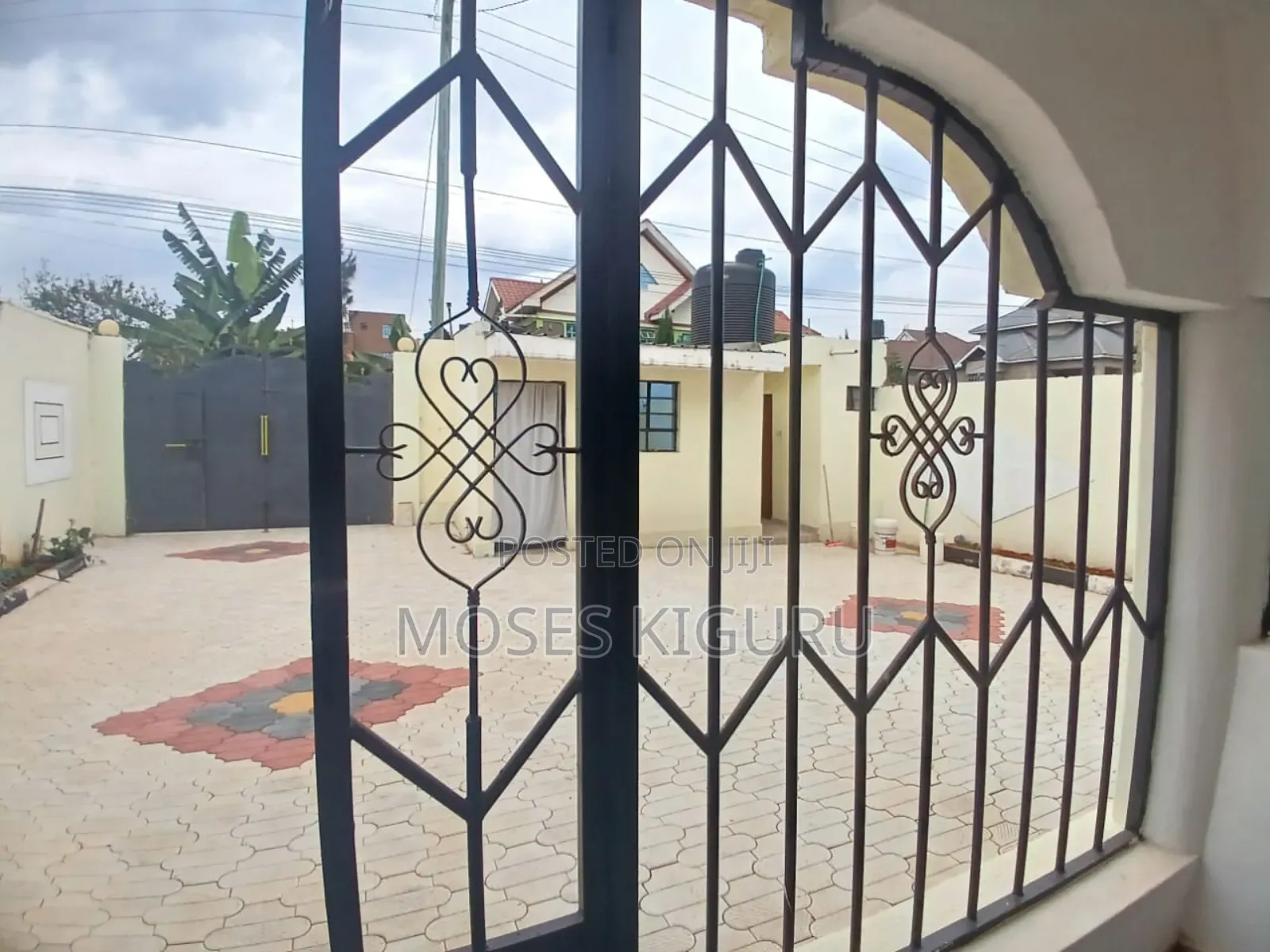 4bdrm Maisonette in Kenyatta Road for sale