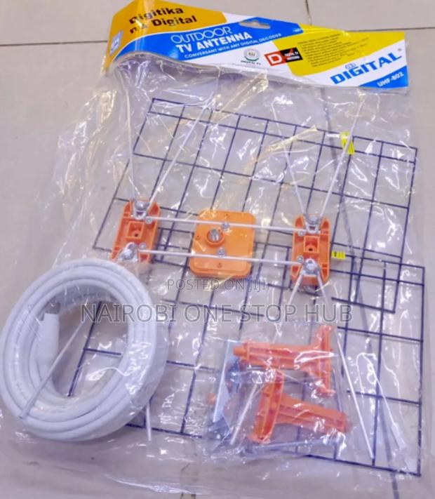 360 Degrees Rotating Outdoor Aerial - main view